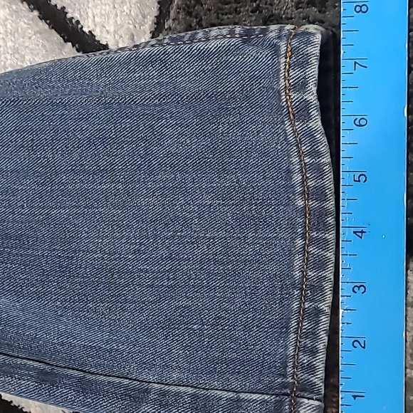SIGNATURE LEVI STRAUSS & CO. REGULAR DENIM JEAN - Picture 8 of 12